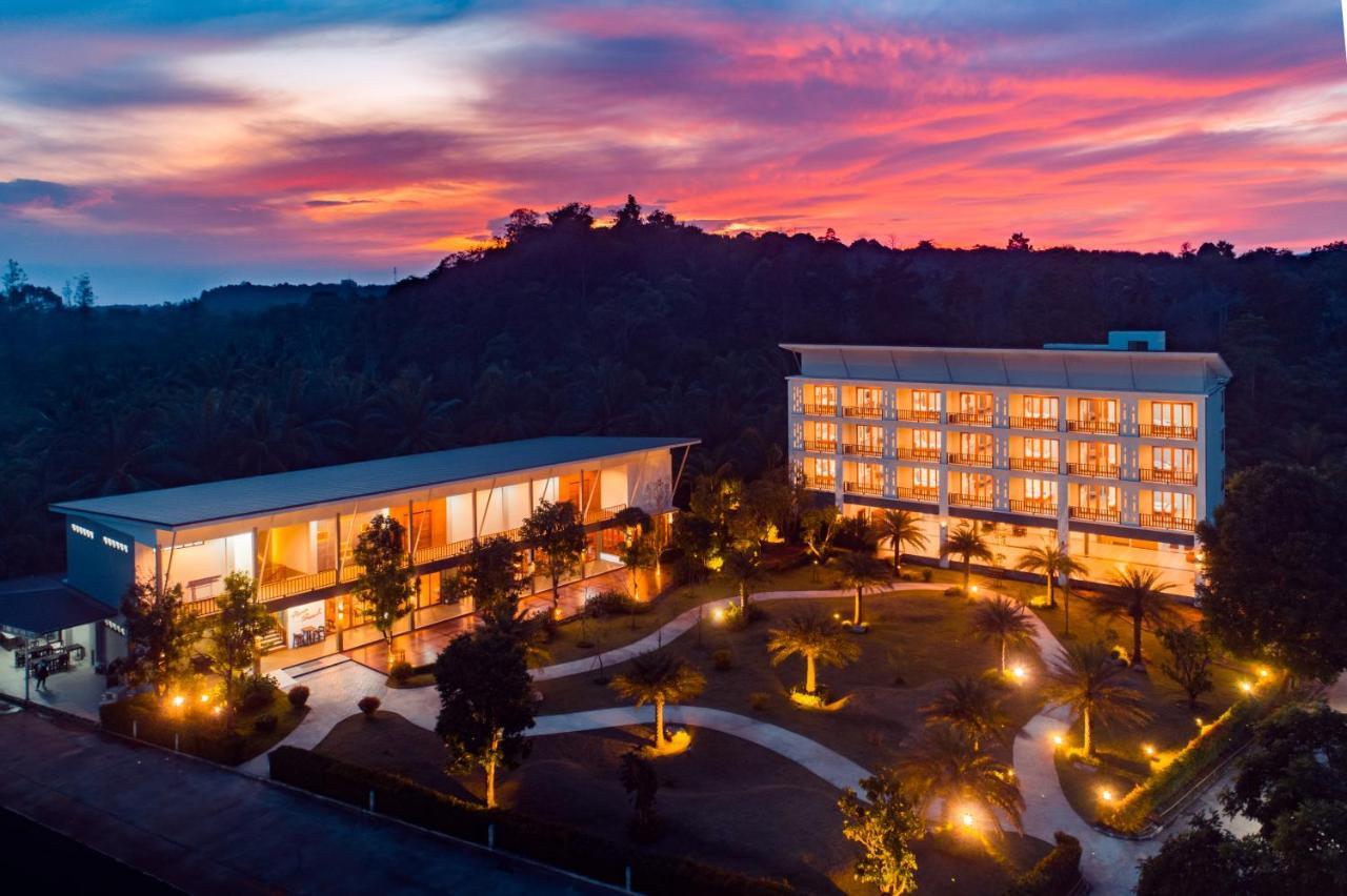 Nana Beach Hotel & Resort Pathiu Εξωτερικό φωτογραφία